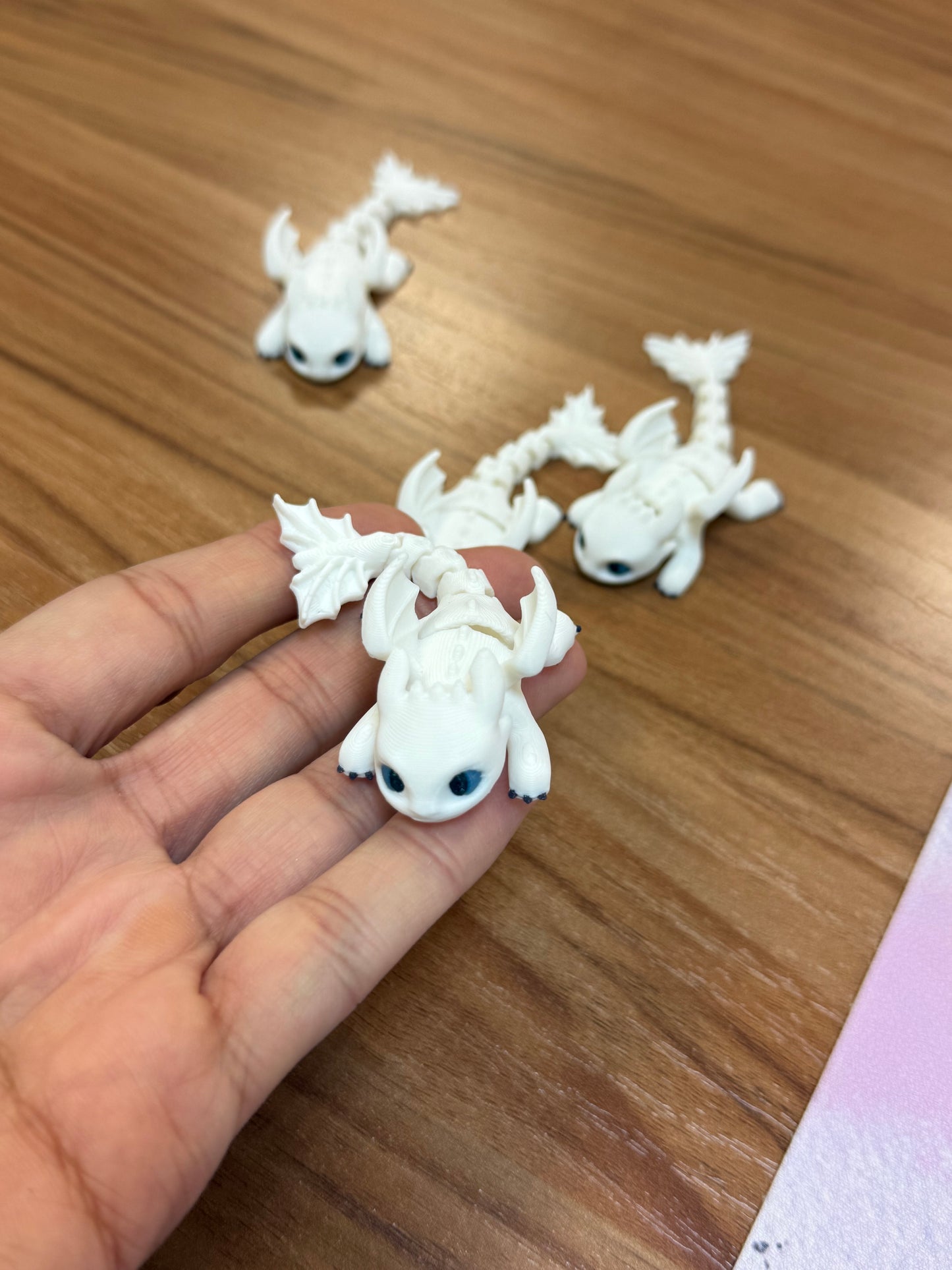 White dragon mini