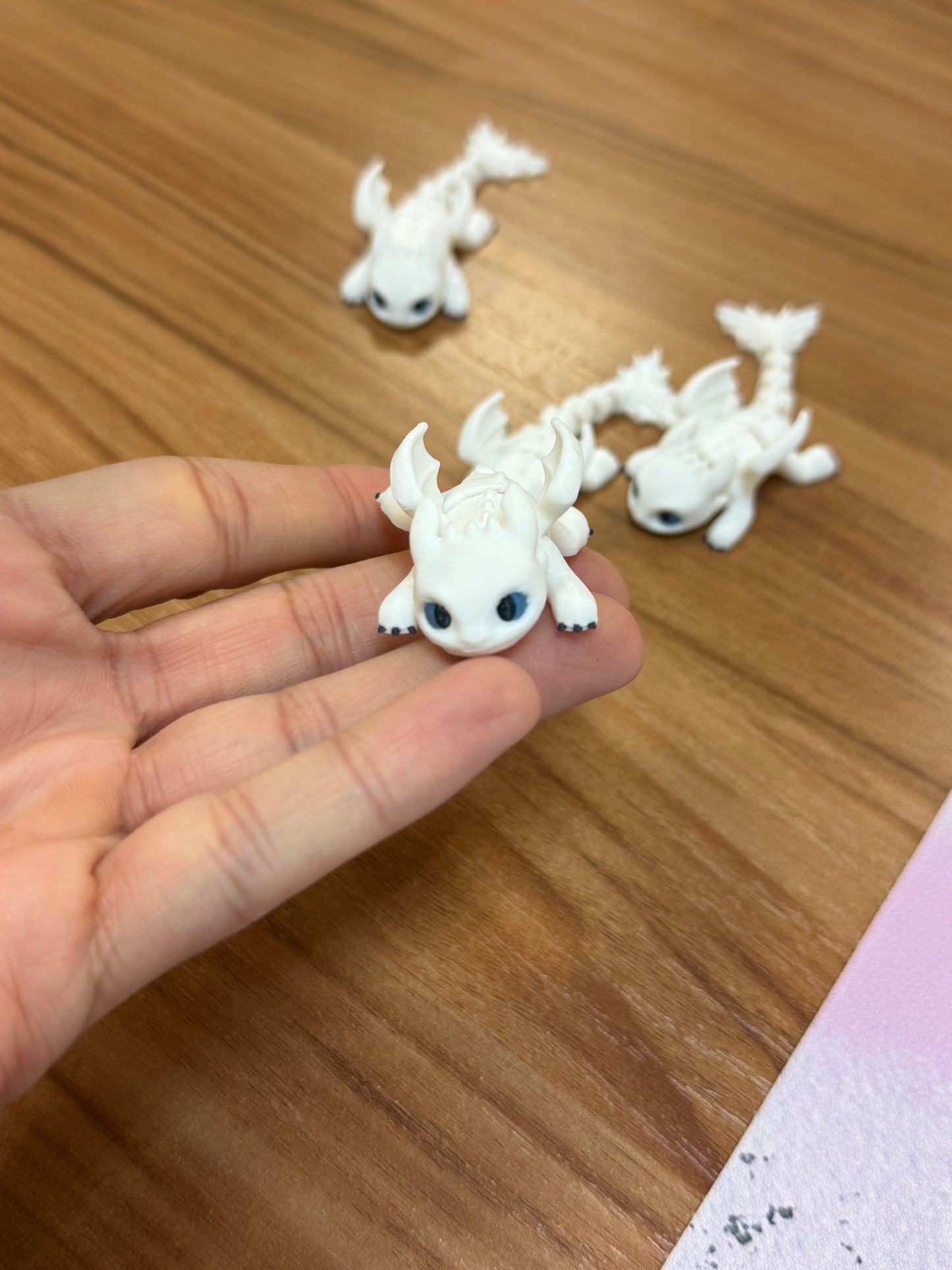 White dragon mini